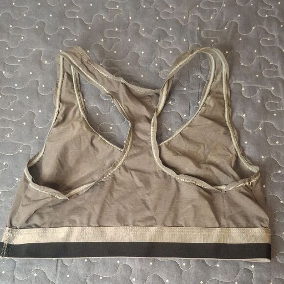 Calvin Klein Women's Gray Bralette Sports Bra size medium - Picture 2 of 3